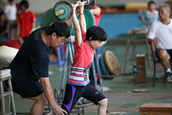 Young weightlifters dream of Olympics one day