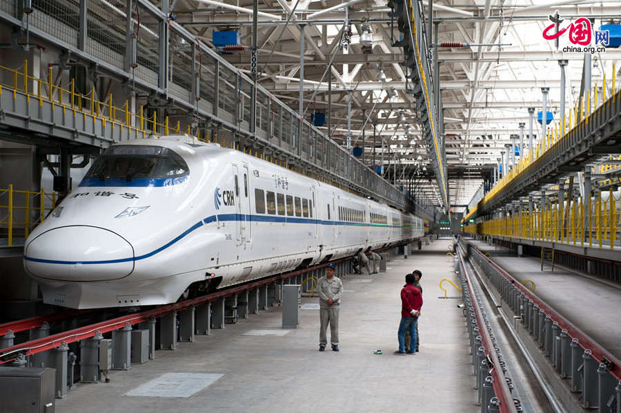 Xinjiang-Lanzhou high-speed railway test run