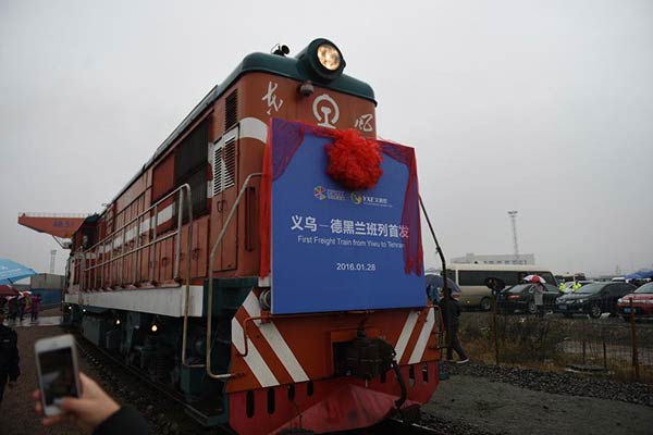 First train from China to Iran stimulates Silk Road revival