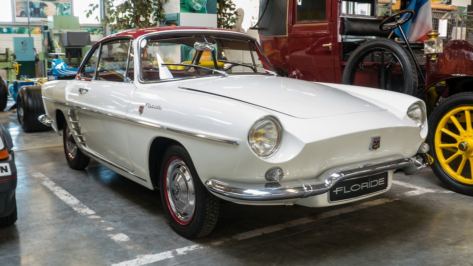 Renault classic cars in Paris workshop