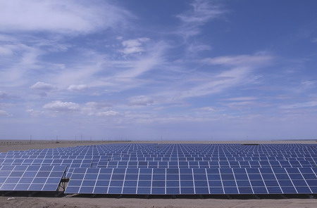 Dunhuang solar PV plants to be finished in July