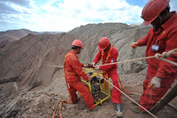 Oil exploration on Tianshan Mountain