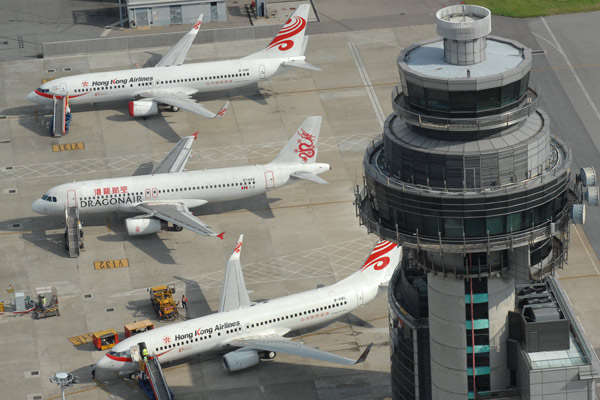 Cheung Kong in aviation lift-off