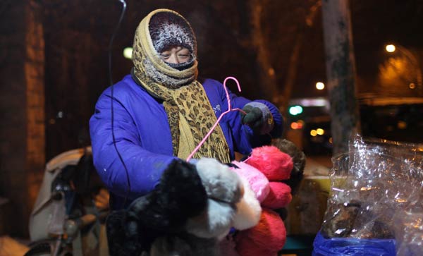 Street food vendors spice up cold winter nights