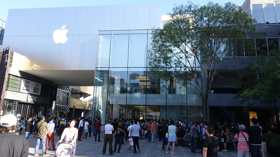 iPhone 6s now in Chinese stores for Apple fans