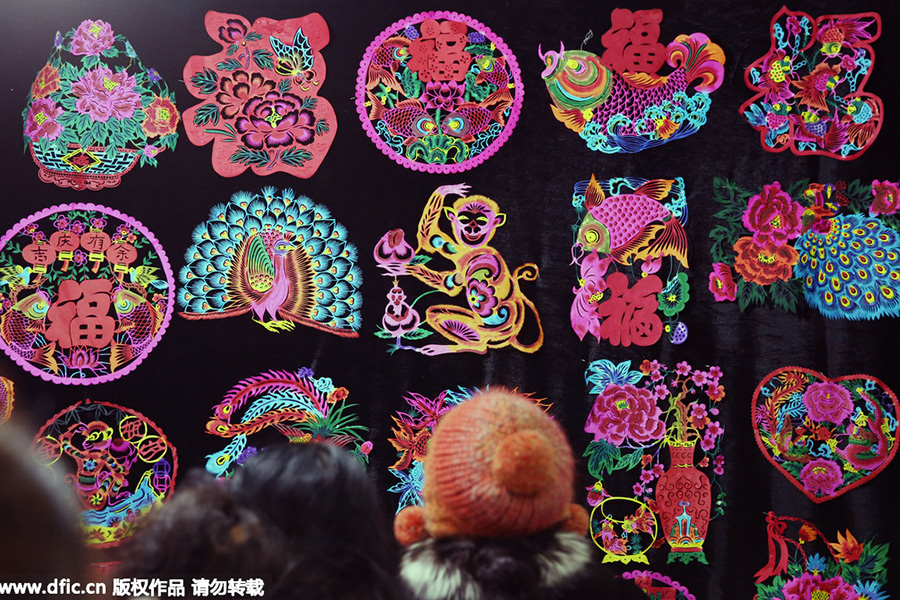 Spring Festival goods sales soar in Beijing