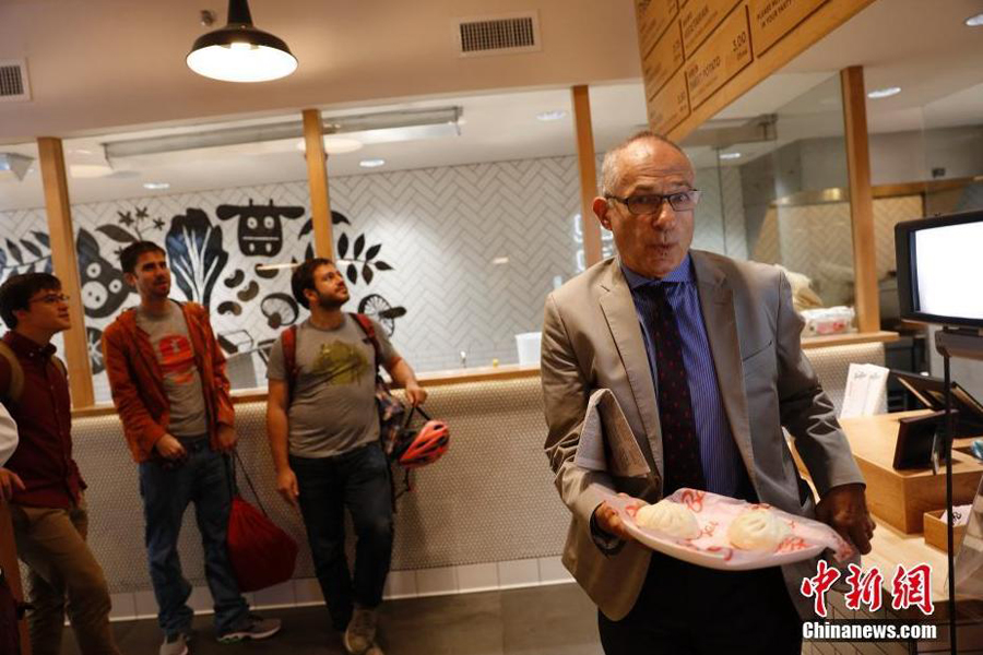 Chinese baozi shop gains popularity in Harvard Square