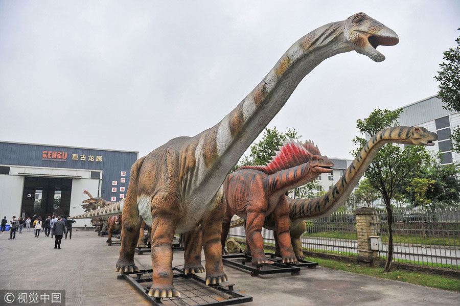 'Made in China' dinosaurs amuse the world