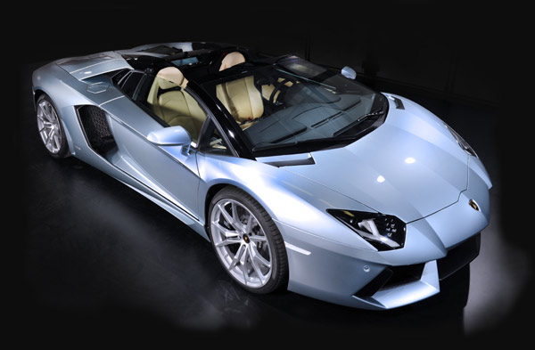 Lamborghini Aventador LP 700-4 Roadster