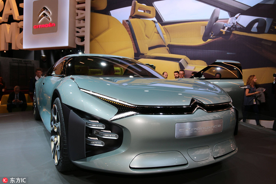 New energy cars shine at Paris Motor Show