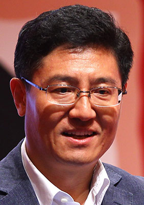 LeTV hires top financial talent