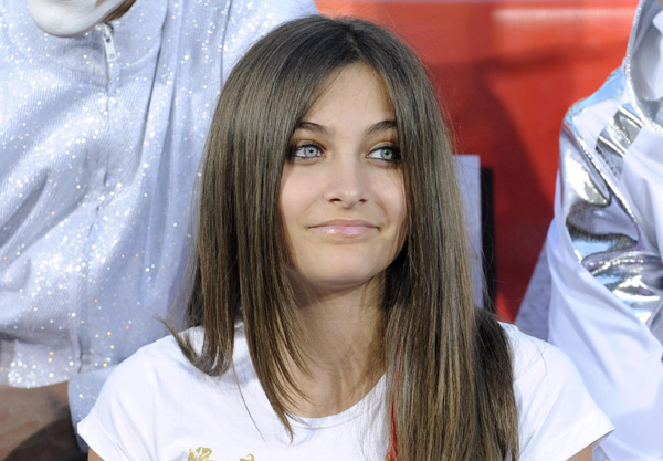 Michael Jackson's teen daughter attempts suicide -mother