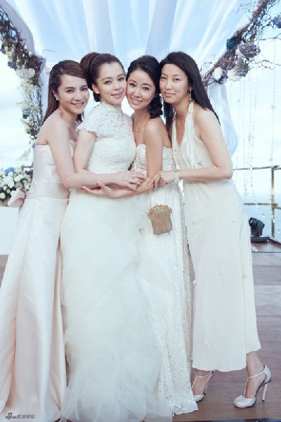 Wedding photos of Taiwan actress Vivian Hsu