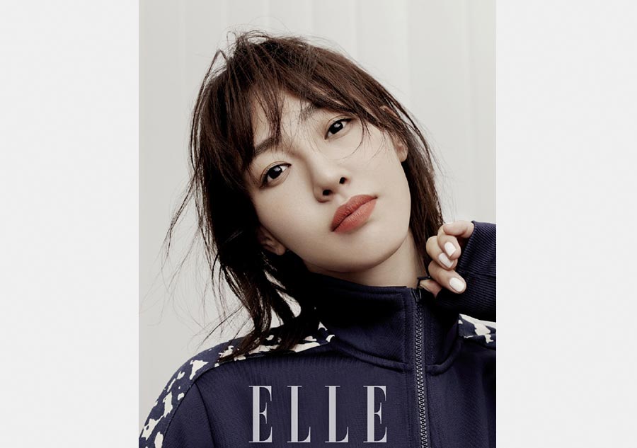 Bai Baihe and Yang Yang pose together for 'Elle' magazine