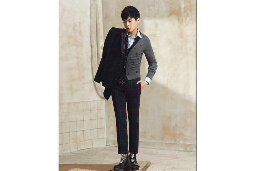 Actor Zhang Ruoyun poses for fashion photos