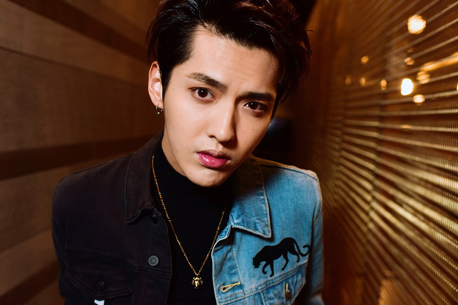 Fashion icon Kris Wu releases new photos