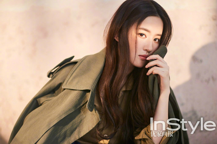 Fashion icon Liu Yifei poses for fashion magazine