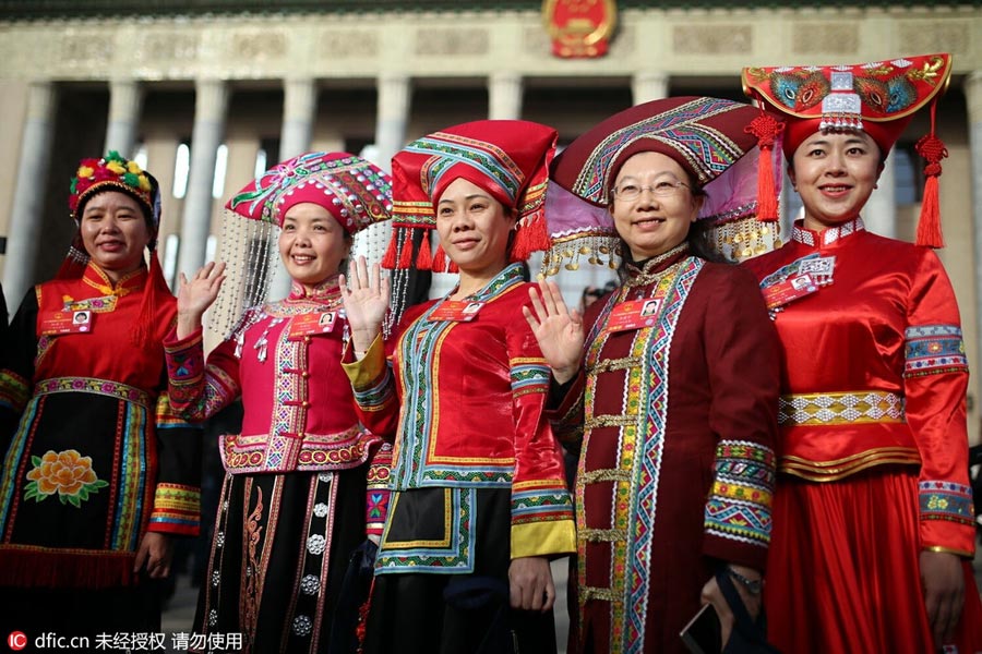 Ethnic minority delegates attend NPC session