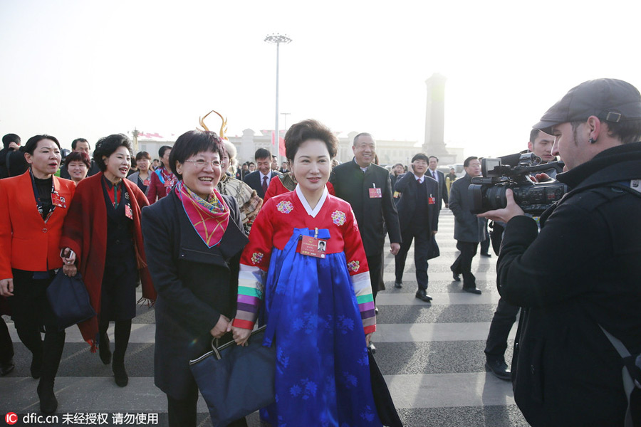 Ethnic minority delegates attend NPC session