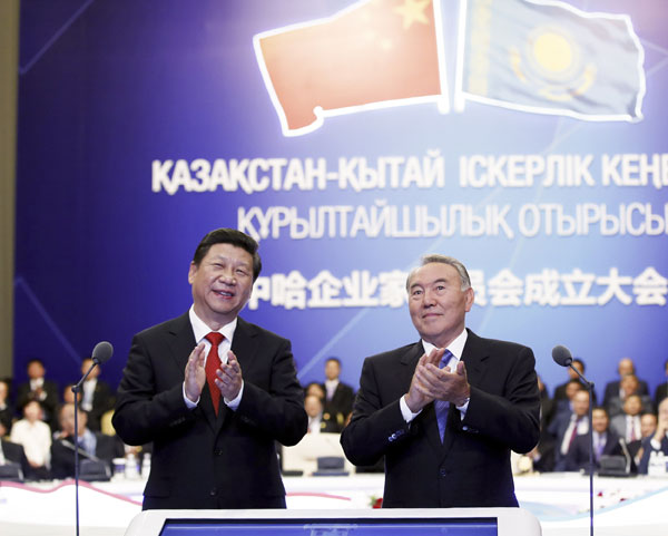 Xi urges Chinese, Kazakh entrepreneurs to boost cooperation