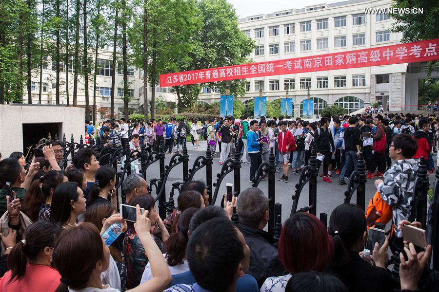 9.4m students sit China's college entrance exam