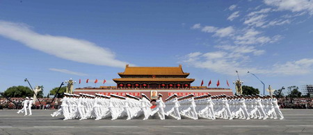 PLA kicks off grand military parade