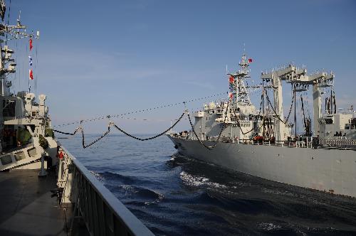 Chinese Navy on 5th escort mission in Aden Gulf finishes 1st replenishment