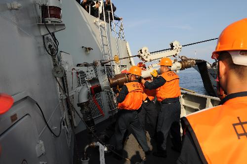 Chinese Navy on 5th escort mission in Aden Gulf finishes 1st replenishment