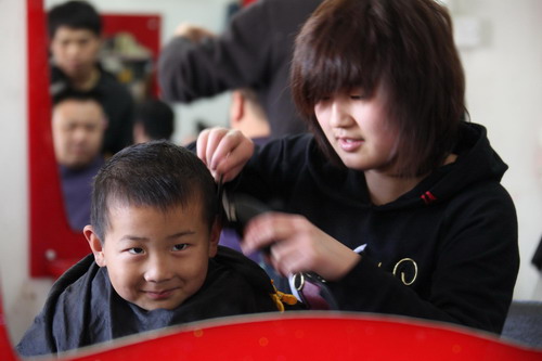 Get a lucky haircut on <EM>Er Yue Er</EM> for good luck