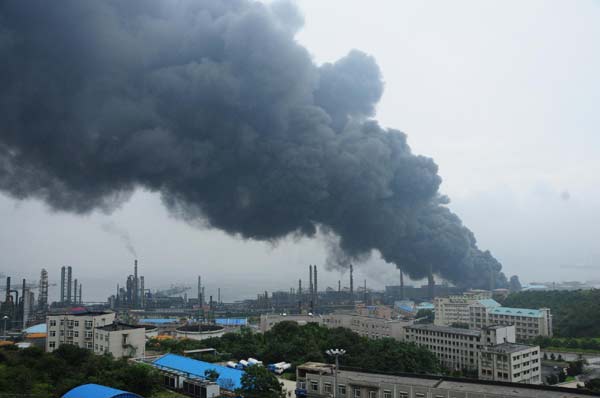 CNPC Dalian plant on fire