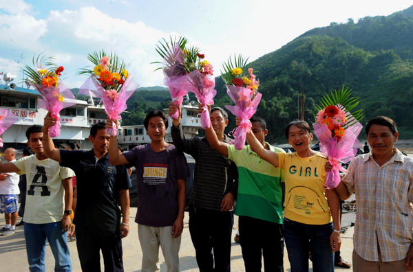 Stranded Chinese sailors escorted home from Thailand