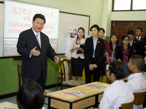 VP visits flood-affected school in Bangkok