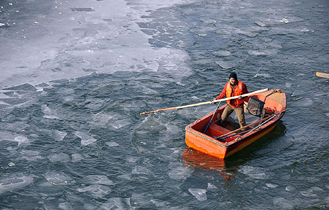 China sees coldest weather in 28 years