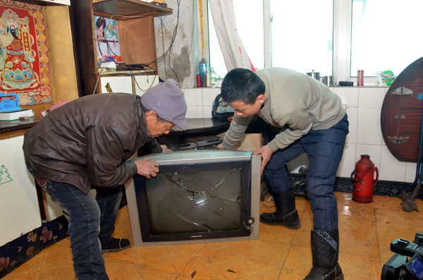 NE China quake damages several homes