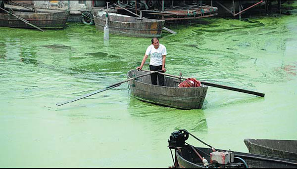 Leaders promise to improve China's air quality