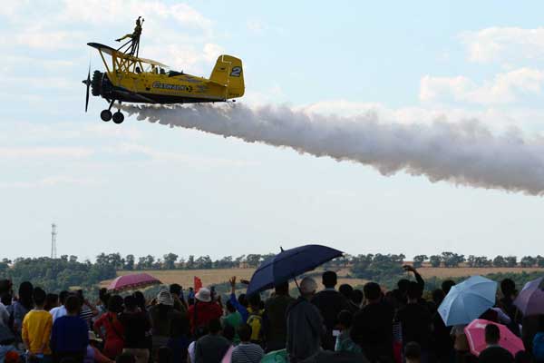 US stunt pilot's body found