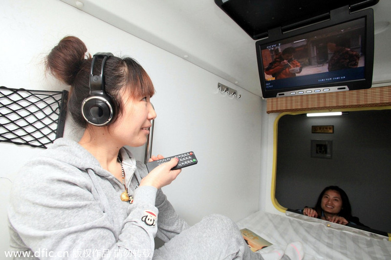 Capsule hotel draws guests