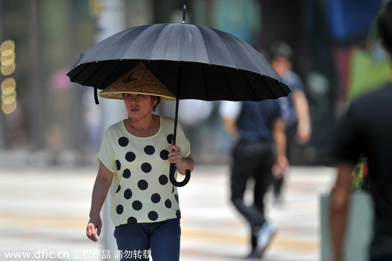 Temperature hits record high in Beijing