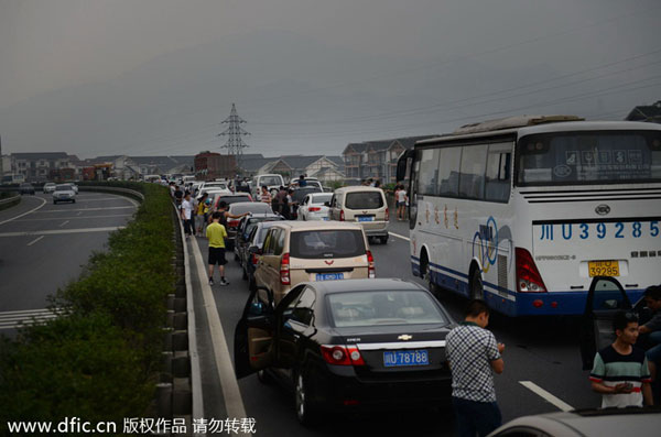 Traffic woes during Dragon Boat holiday