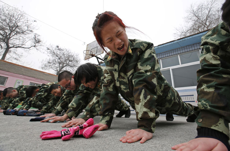 Chinese teens battling Internet addiction