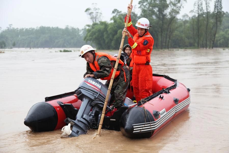 Downpour wreaks havoc in SW China