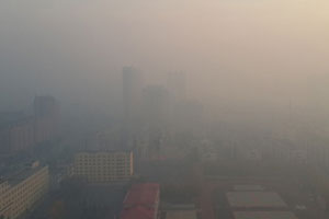 Beijingers see blue sky again after smoggy days