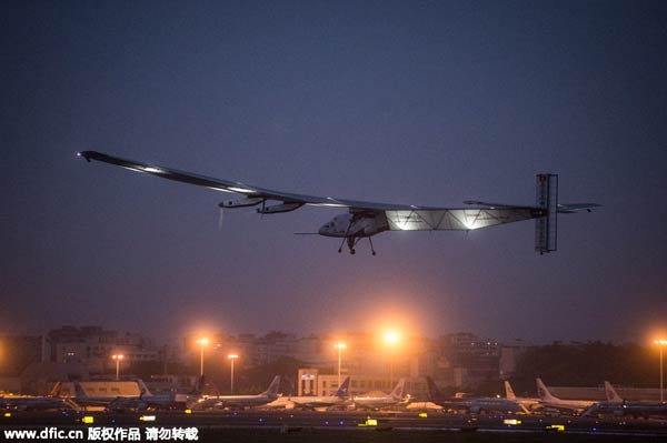 Solar Impulse 2 lands in Nanjing