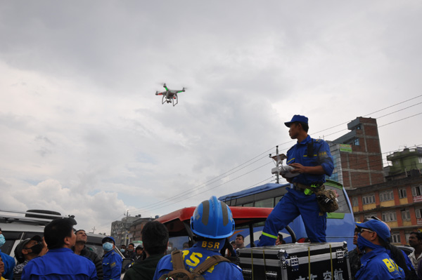 Chinese rescuers in Kathmandu for relief work