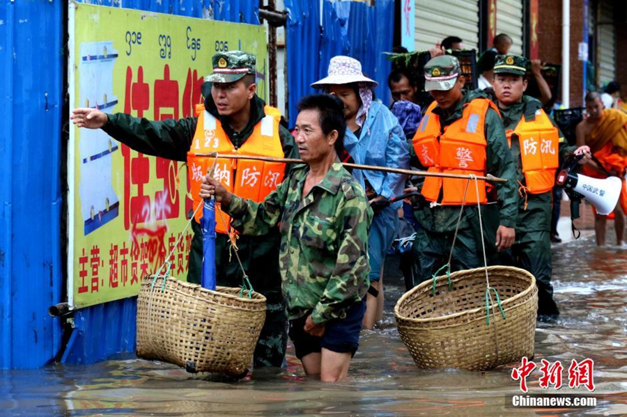 200 evacuated after floods in SW China