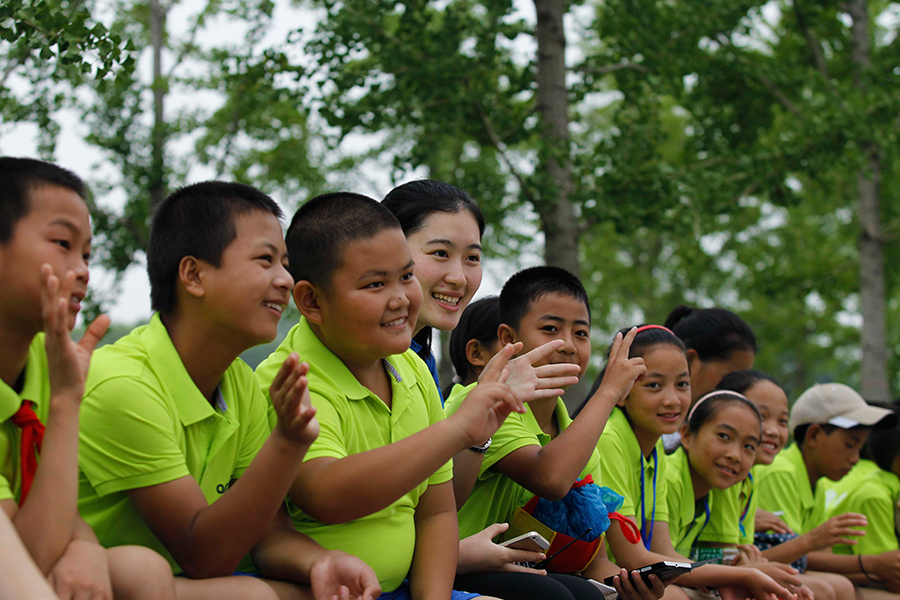 Left-behind children from remote areas visit Beijing