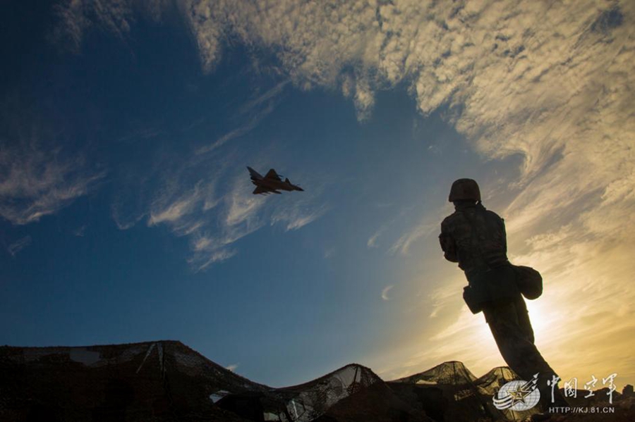 Breathtaking moments of China Air Force