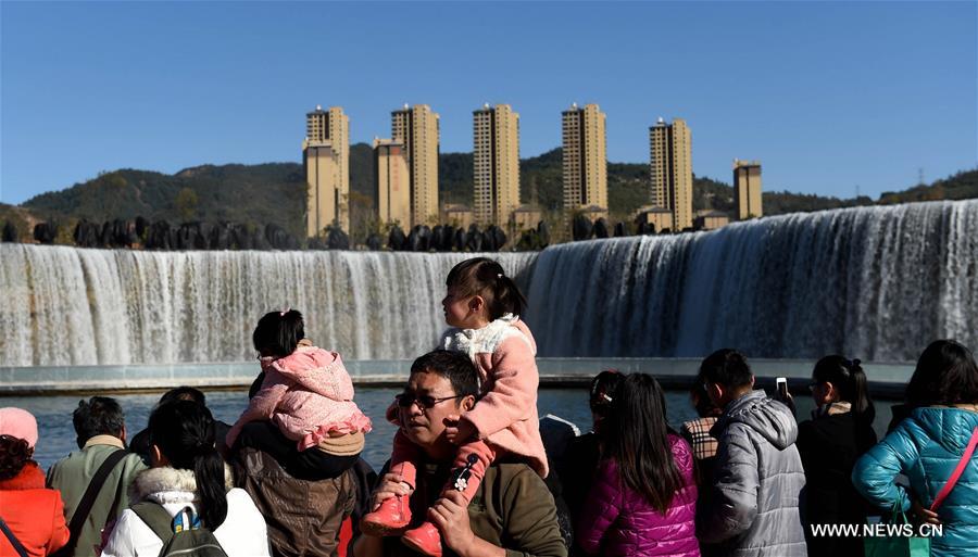 Park featuring 400m-wide manmade waterfall opens in Kunming