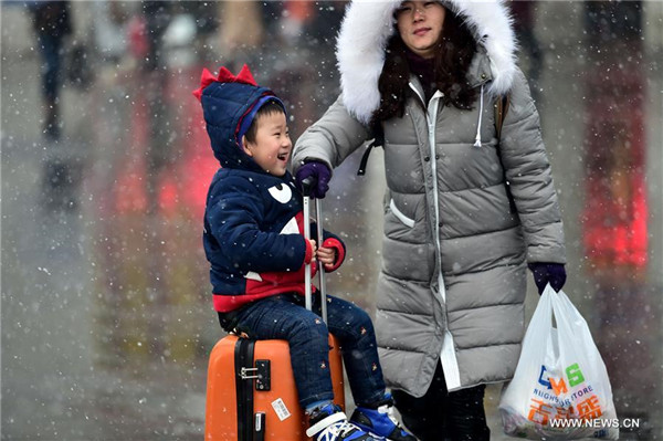 Railway transportation sees travel peak as Spring Festival draws near