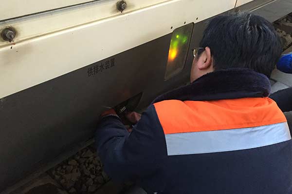 Railway workers who keep the water tap running 24/7